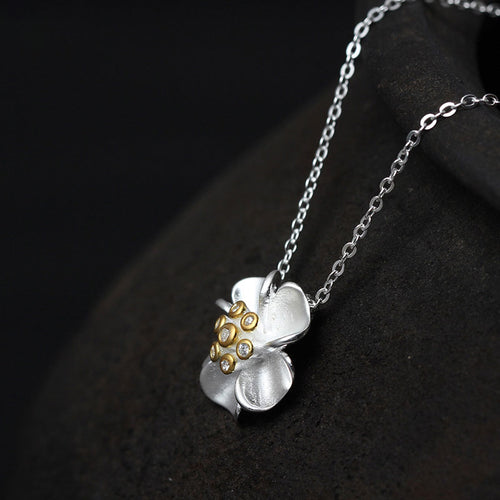 925 Silber Blumenanhänger Zirkon – Detailansicht