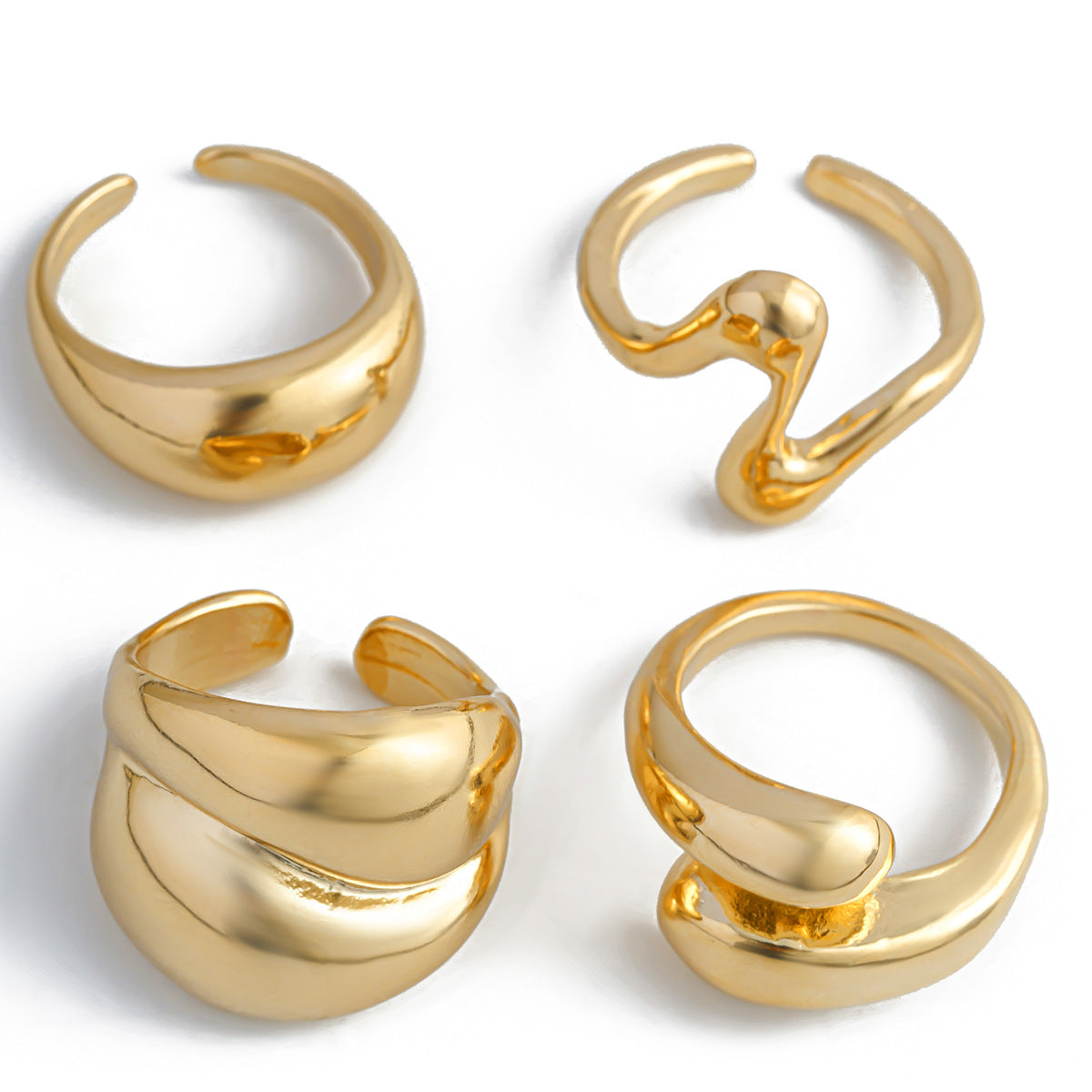 Geometrisches Ring-Set kombiniert getragen – BodyLuxCare Modeschmuck
