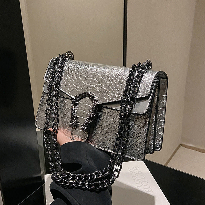 Krokodil Handtasche Magnet-Verschluss Nahaufnahme