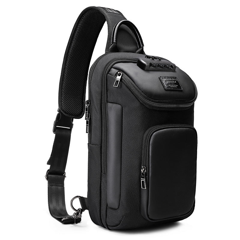 Herren Brusttasche Schwarz – Sling Bag Vorderansicht mit Reißverschluss