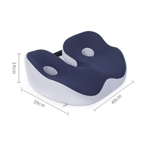 Ergonomisches Memory-Foam Sitzkissen mit U-Aussparung auf Bürostuhl